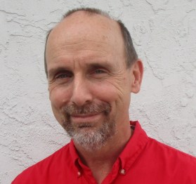 Headshot Russell James