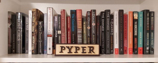 Pyper shelf with plaque